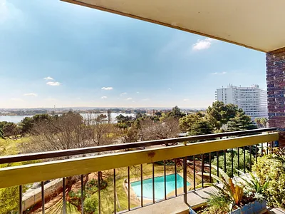 2 Bedroom Townhouse For Sale in Germiston - c77C.webp