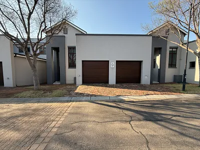 3 Bedroom Townhouse To Rent in Centurion - img