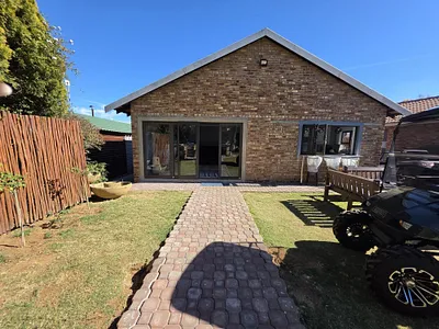 3 Bedroom House For Sale in Vaal Marina - img