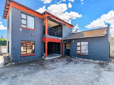 9 Bedroom House For Sale in Krugersdorp - dLgy.webp