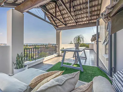 2 Bedroom Apartment For Sale in Sandton - img