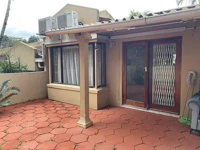 2 Bedroom Apartment To Rent in Pinetown - img