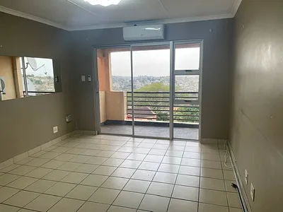 2 Bedroom Apartment To Rent in Pinetown - img