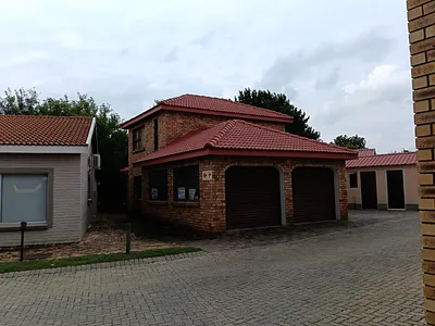 3 Bedroom House For Sale in Vaal Marina - img