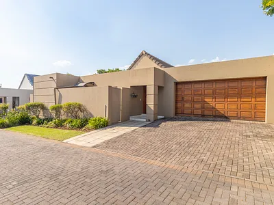 2 Bedroom House For Sale in Randburg - img