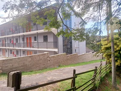 2 Bedroom Apartment For Sale in Queensburgh - V558.webp