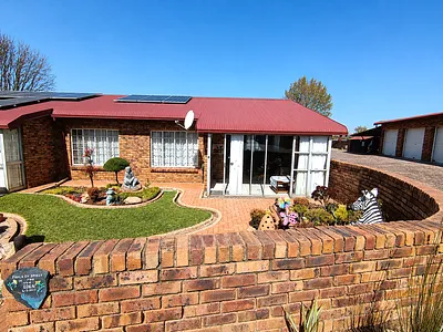 2 Bedroom Apartment For Sale in Brakpan - img