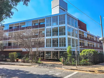 3 Bedroom Apartment For Sale in Johannesburg - img