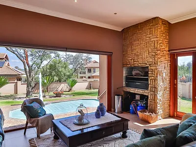 4 Bedroom House For Sale in Pretoria - egC6.webp