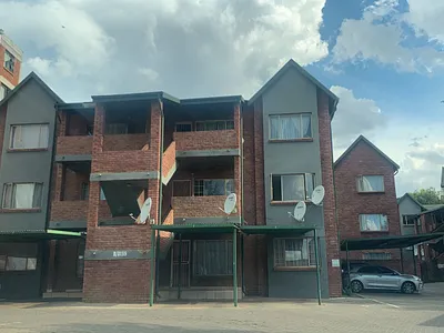 2 Bedroom Apartment For Sale in Pretoria - Zq7j.webp