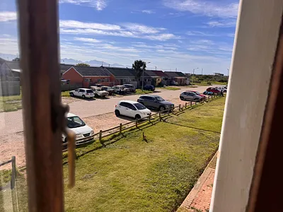 2 Bedroom Apartment To Rent in Mossel Bay - MSBb.webp