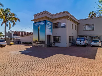 2 Bedroom House For Sale in Johannesburg - QGXI.webp