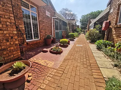 2 Bedroom Townhouse For Sale in Akasia - bCDW.webp