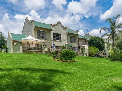 3 Bedroom Townhouse To Rent in Roodepoort - img