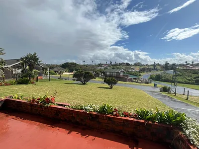 2 Bedroom House For Sale in Kaysers Beach - hXhb.webp