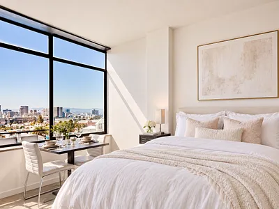 0.5 Bedroom Apartment For Sale in Cape Town - UYg2.webp