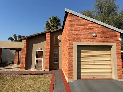 3 Bedroom House To Rent in Rustenburg - lN2e.webp