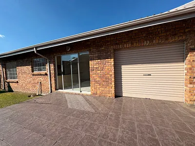 3 Bedroom Apartment To Rent in Newcastle - 4euj.webp