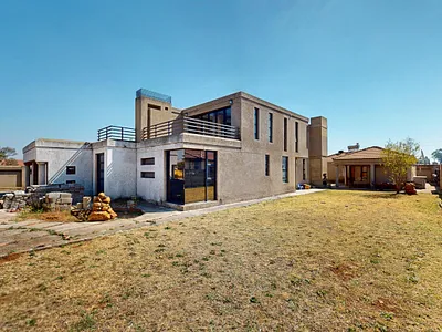 7 Bedroom House For Sale in Klippoortjie, Germiston - HNwp.webp