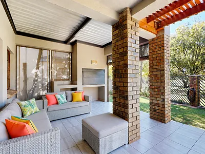 3 Bedroom Townhouse For Sale in Kempton Park - rhTA.webp