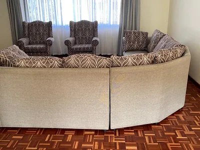2 Bedroom Townhouse For Sale in East London - img
