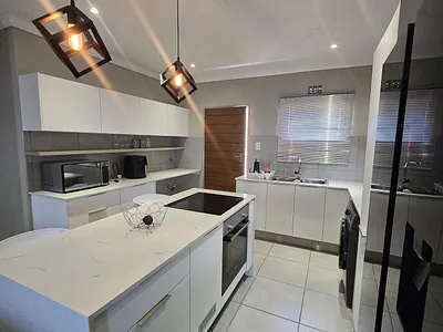 3 Bedroom House To Rent in Lion Pride Lifestyle Estate, Randburg - img