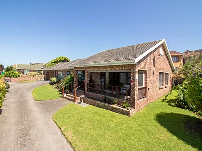4 Bedroom House For Sale in Port Alfred - img
