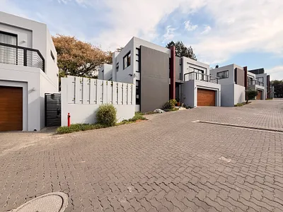 5 Bedroom House For Sale in Sandton - img