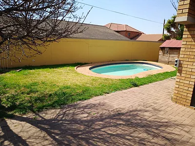 3 Bedroom House For Sale in Johannesburg - img