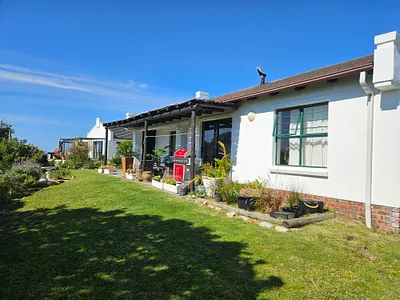 3 Bedroom Townhouse To Rent in St Francis Bay - 6DbV.webp