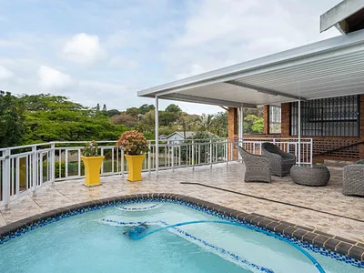 3 Bedroom House For Sale in Amanzimtoti - CQWc.webp
