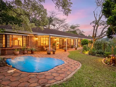3 Bedroom Townhouse For Sale in Kloof - ZIzu.webp