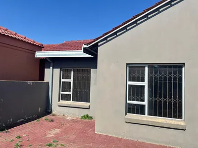 3 Bedroom House For Sale in Nigel - img