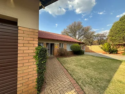 3 Bedroom House For Sale in Witbank - img