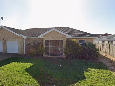 4 Bedroom House To Rent in Port Elizabeth - img