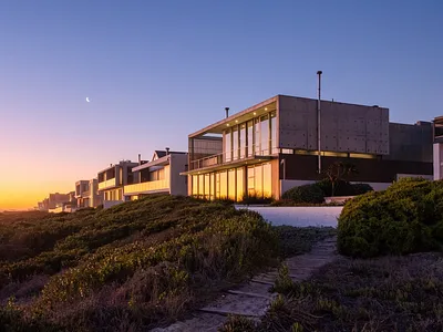 4 Bedroom House For Sale in Yzerfontein - img