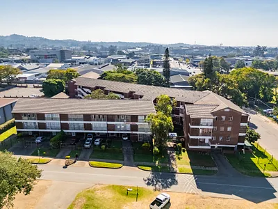 3 Bedroom Apartment For Sale in Pinetown - img