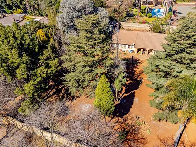 3 Bedroom House For Sale in Bedfordview - img