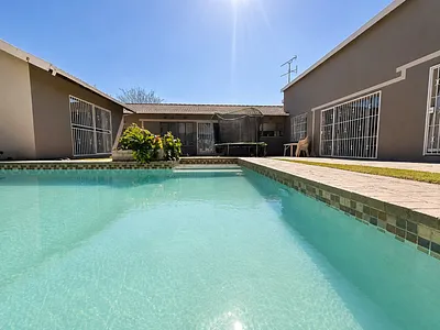 5 Bedroom House For Sale in Alberton - B2AR.webp