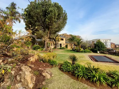 4 Bedroom House For Sale in Bedfordview - DzXS.webp