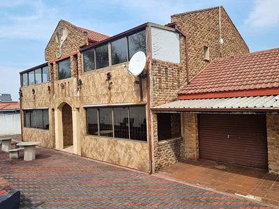 12 Bedroom House For Sale in Newcastle - Uc7q.webp