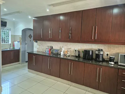 4 Bedroom House For Sale in Johannesburg - d9IY.webp