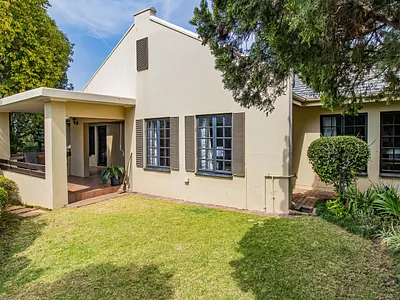 3 Bedroom House For Sale in Sandton - aguw.webp