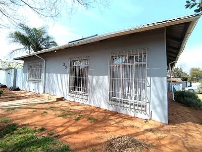 3 Bedroom House For Sale in Brakpan - i8OE.webp