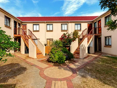 2 Bedroom Apartment For Sale in Strand - EYfe.webp
