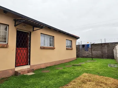 3 Bedroom House To Rent in Rustenburg - img