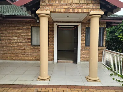 3 Bedroom House To Rent in Umhlanga - 4Vy6.webp