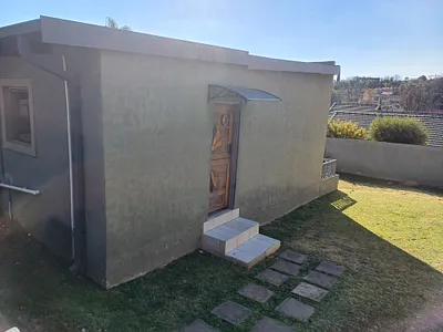 3 Bedroom House To Rent in Johannesburg - 3xU8.webp