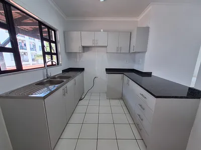 2 Bedroom Apartment For Sale in Durban - p9X6.webp