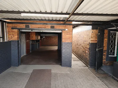 2 Bedroom House For Sale in Johannesburg - 9FrW.webp